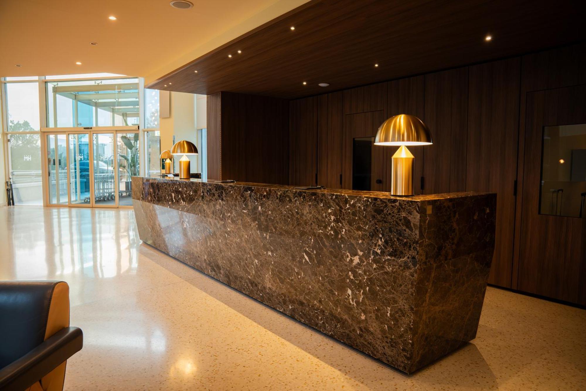 Hotel Mh 4*